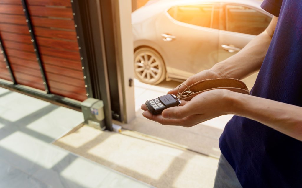 Panne de moteur nécessitant une réparation de portail en urgence
